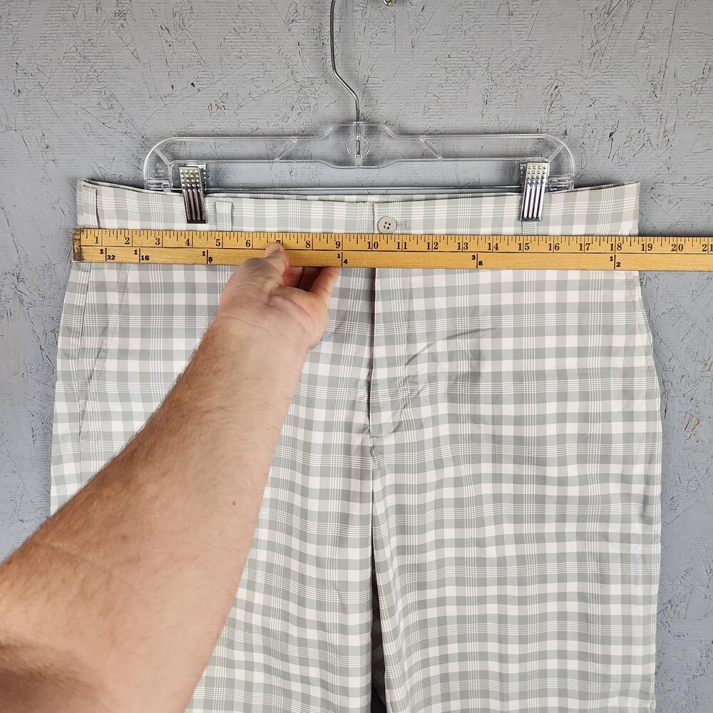 Nike Golf Shorts Mens 36 Gray White Check Plaid Dri Fit Performance Logo Pockets - Picture 2 of 11